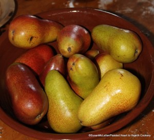 Forelle pears have a history that goes back to 17th century Germany. Forelle means trout in German and the coloring of the skin of a forelle pear appears similar to a Rainbow trout. I used forelle pears in the 17th century receipt (recipe) Marmelett of popling-pare.