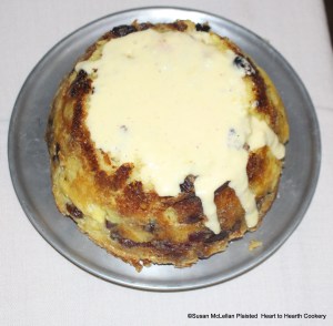 To serve the recipe (receipt), "To make a White Pot", the White Pot (filled with buttered bread, raisins, sliced dates, nutmeg and cream) is carefully removed from the tin and presented with a sauce of cream, sugar and sack.