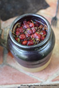 When you have taken each strawberry with a fork and put it into a stone crock for the receipt (recipe) "For preserving Strawberries" turn the sirrup while hot into the pot
