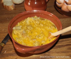 After the salt has been added to the bread soak'd in gravy for the receipt (recipe) "To butter Eggs in the Polonian Fashion", put this to your Eggs