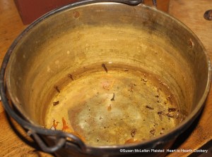 To prepare the receipt (recipe) To pickle anything greene: my second Cousen Clerke, the first step is to boyle a pickle with halfe vinegar, and halfe water, with salt and nutmeg sliced, cloves, and mace. Note that the word pickle refers to the solution that the carrots will be covered to preserve them.