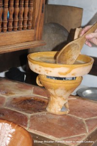 After the embers are ready in the chafing dish set the eggs mixed with claret, sugar, nutmeg, juice of an Orange and salt over the fire for the receipt (recipe) To dress Eggs in the Spanish fashion and stir them continually.