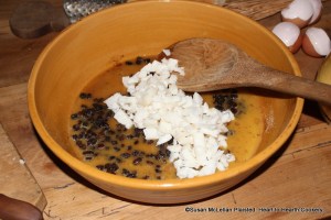 After the grated nutmeg has been added to the beaten eggs, sugar, rosewater and currants for the receipt (recipe) To make little plum puddings: My Lady How's receipt 2 handfuls of Beefe suet shred small is next.