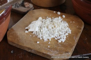 After two good handsfulls of flour have been added to the mixture of bread, milk, nutmeg and eggs for the receipt (recipe) A plum puding Boyled put in a full quarter of a pounde of suet choped small.